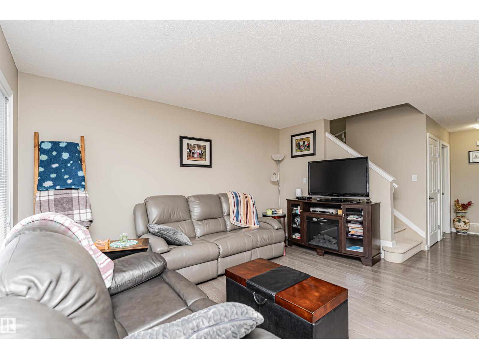 16423 134 ST NW - 11