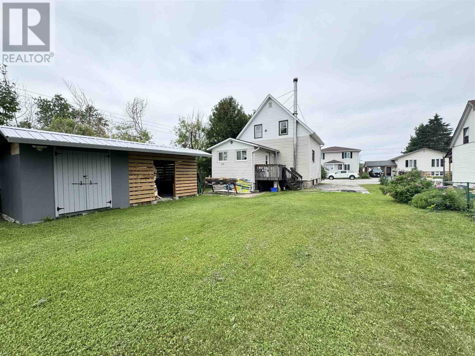 68 Lansdowne ST S - 29