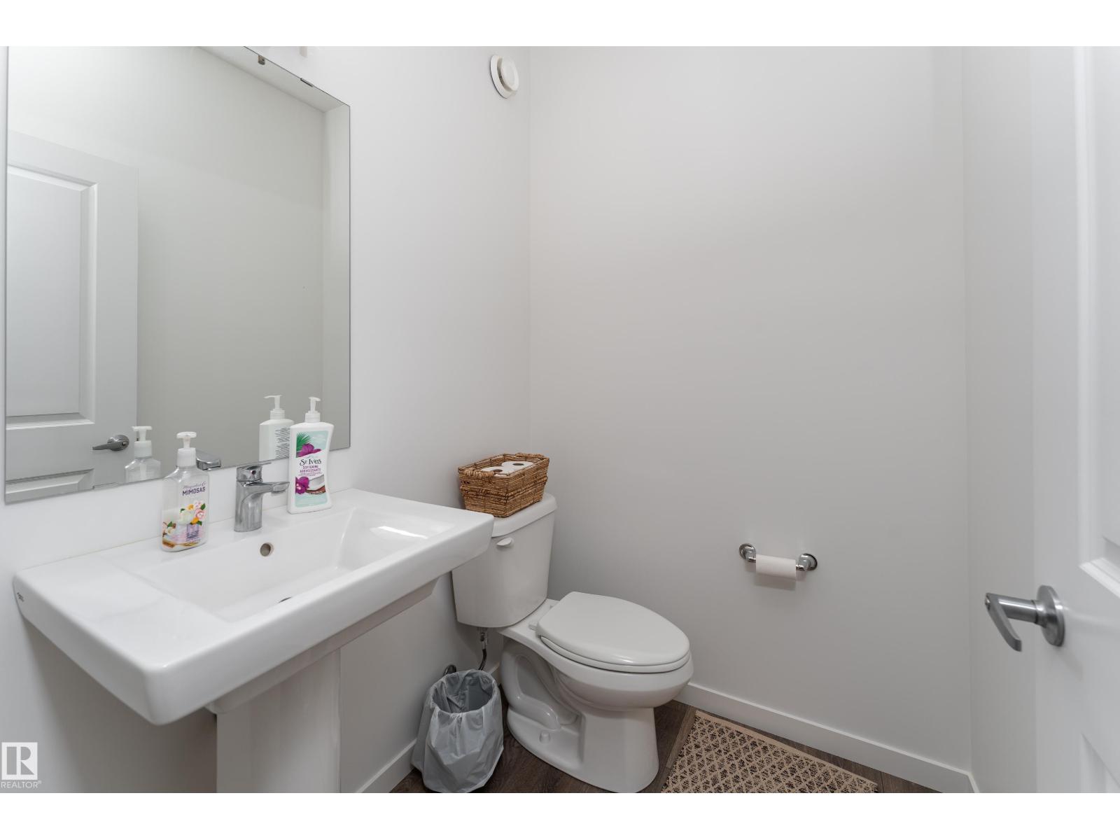 2522 152 AV NW - 10
