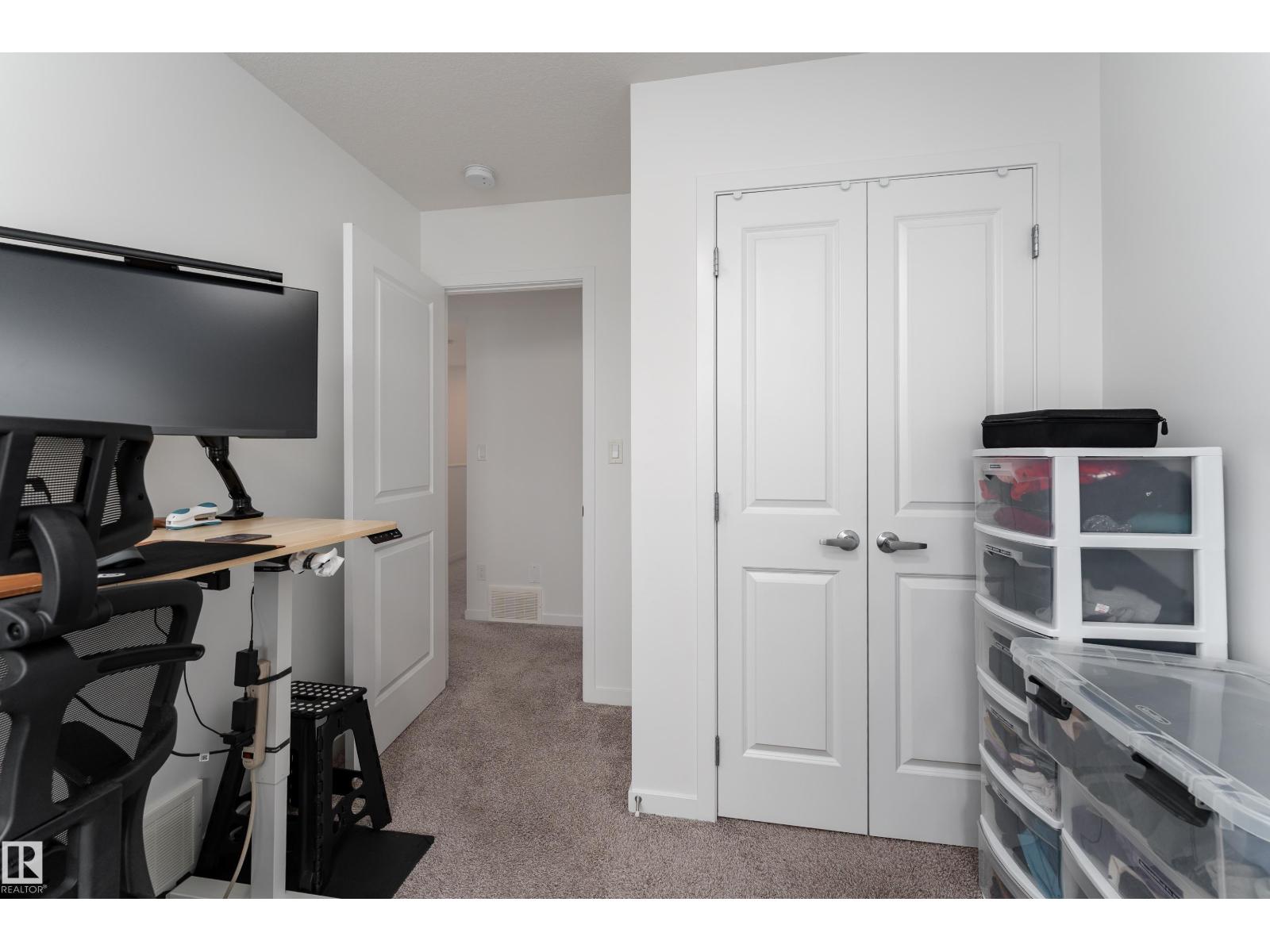 2522 152 AV NW - 19
