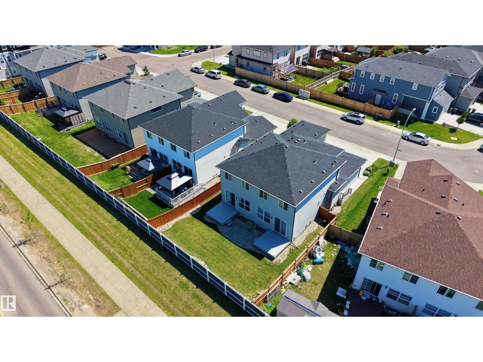 2522 152 AV NW - 28