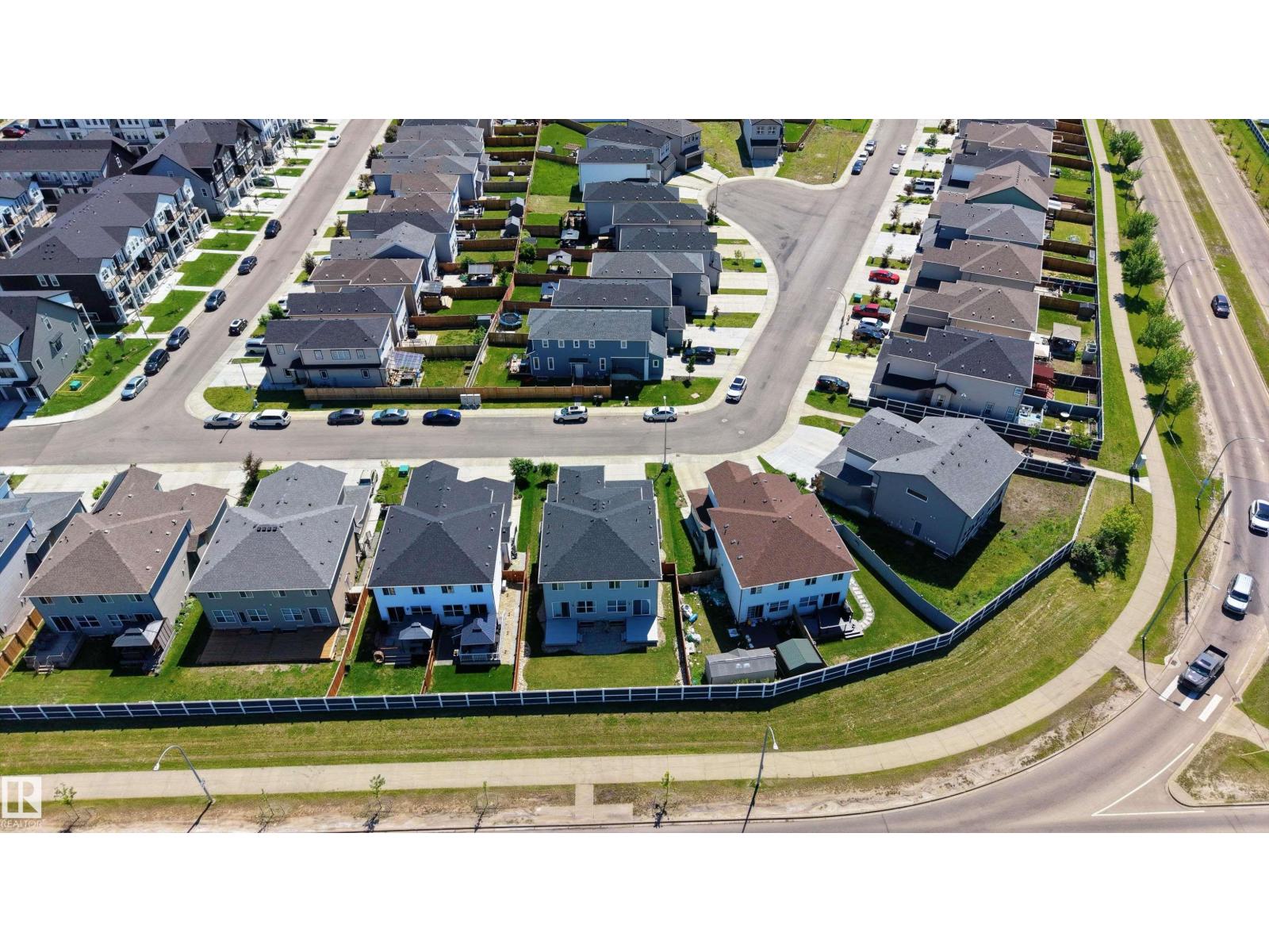 2522 152 AV NW - 29