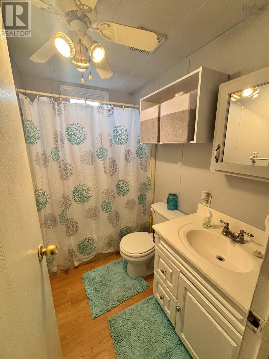 35 Allan J Memorial Avenue - 25