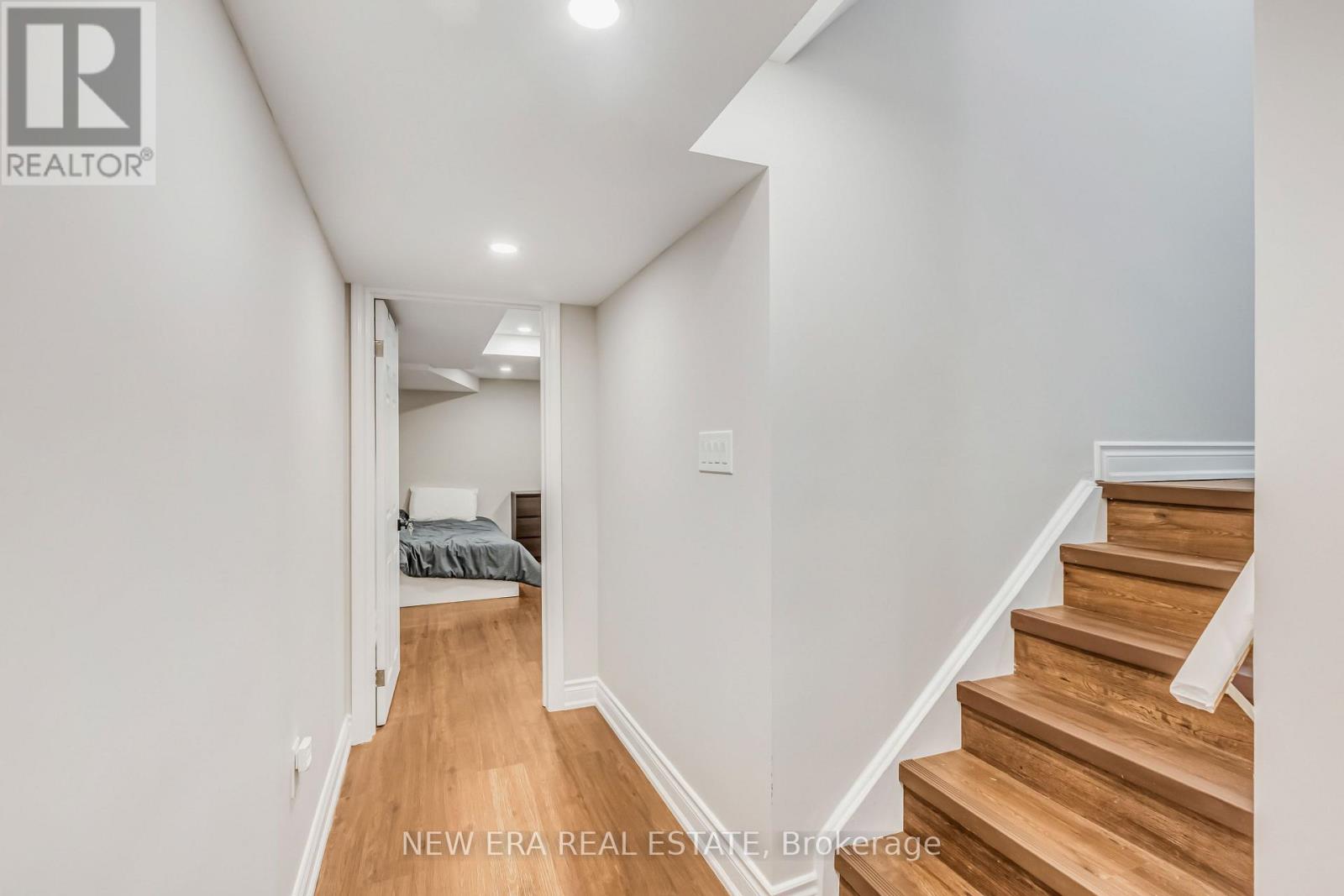 11 WARNFORD CIRCLE - 34