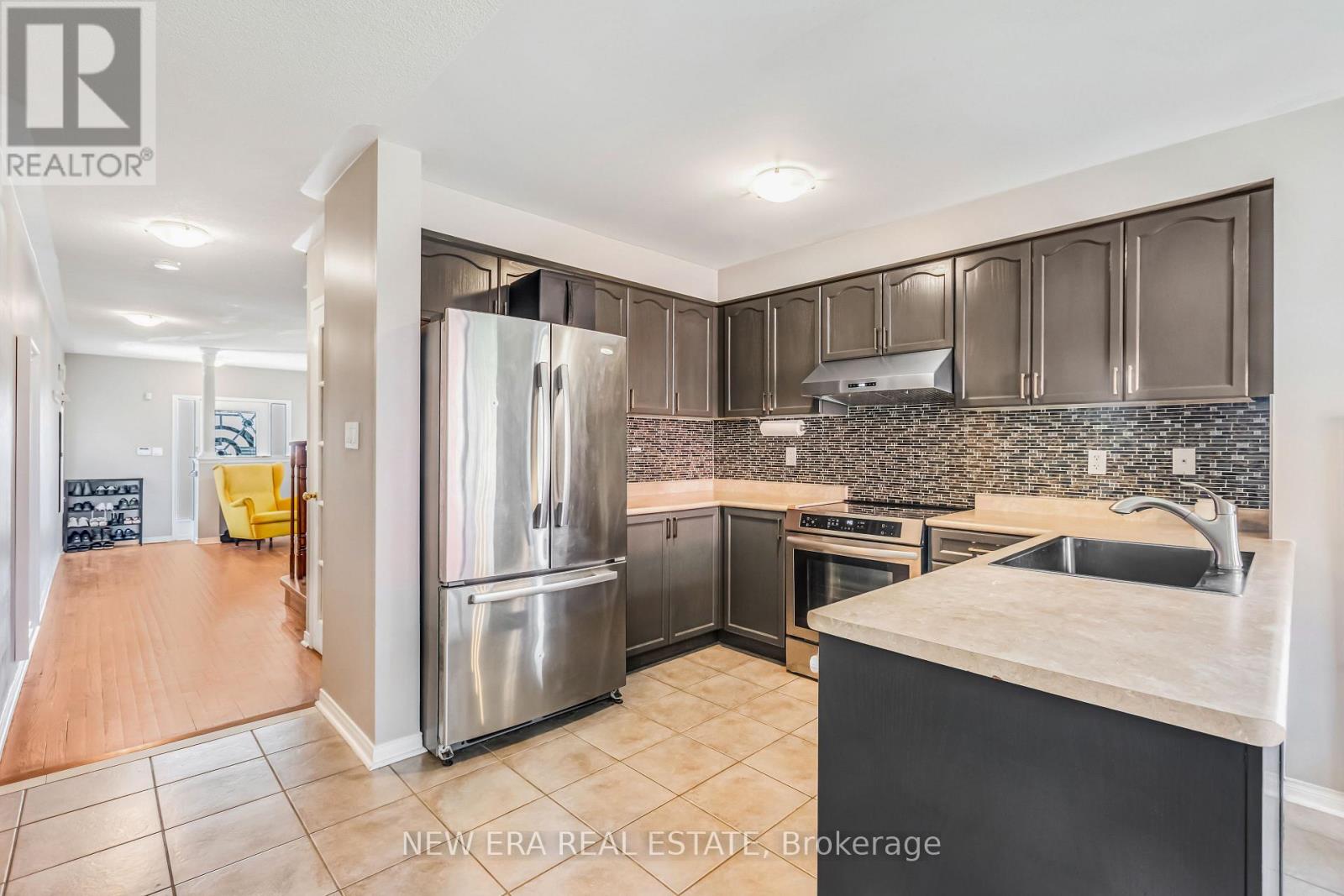 11 WARNFORD CIRCLE - 8