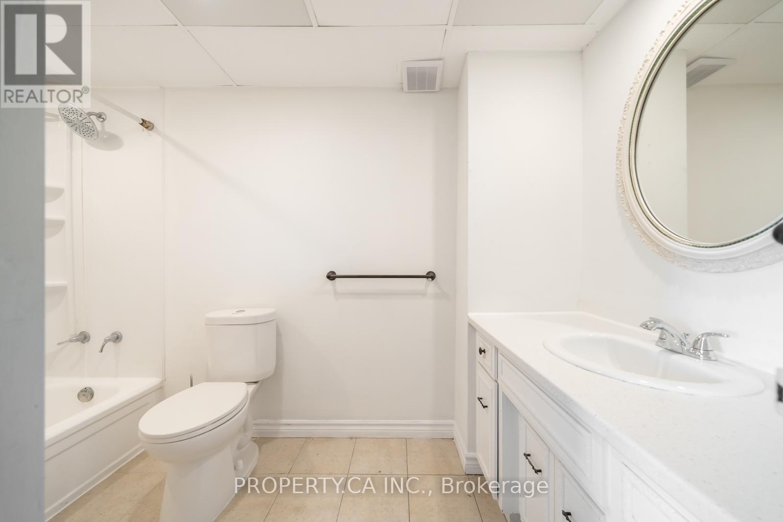 #404 45 WESTMOUNT ROAD N - 18