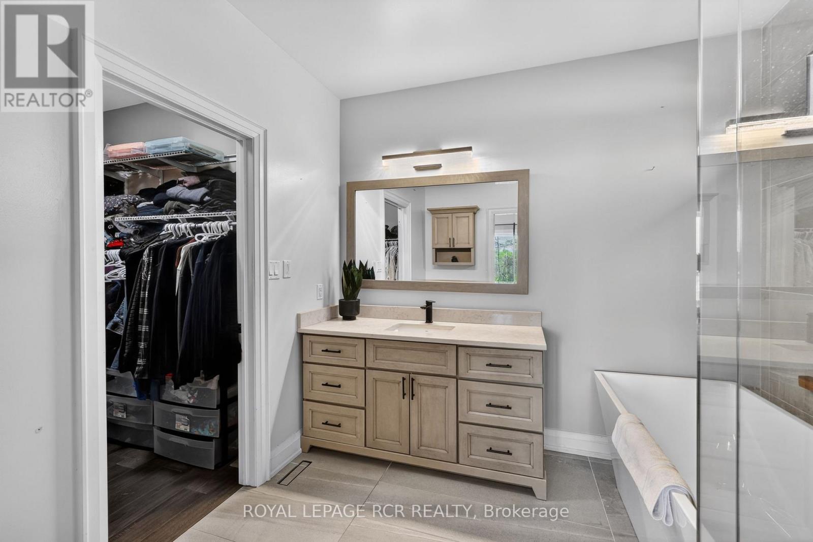 78 GLENHURON DRIVE - 12