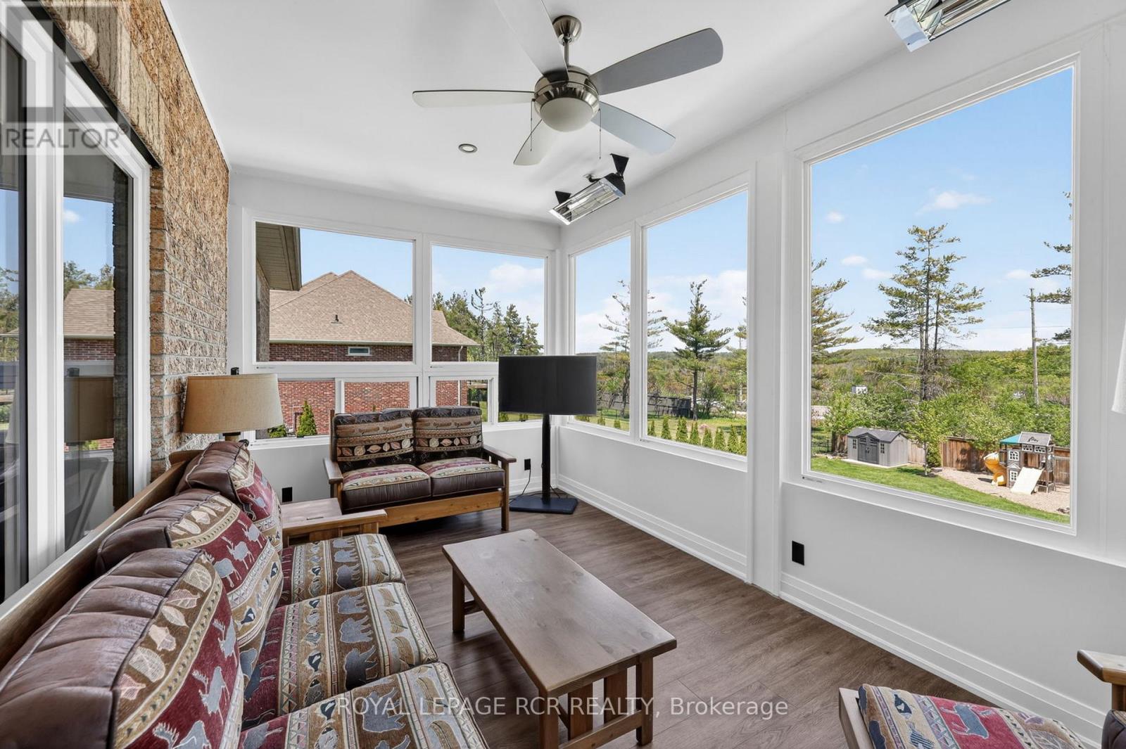 78 GLENHURON DRIVE - 16