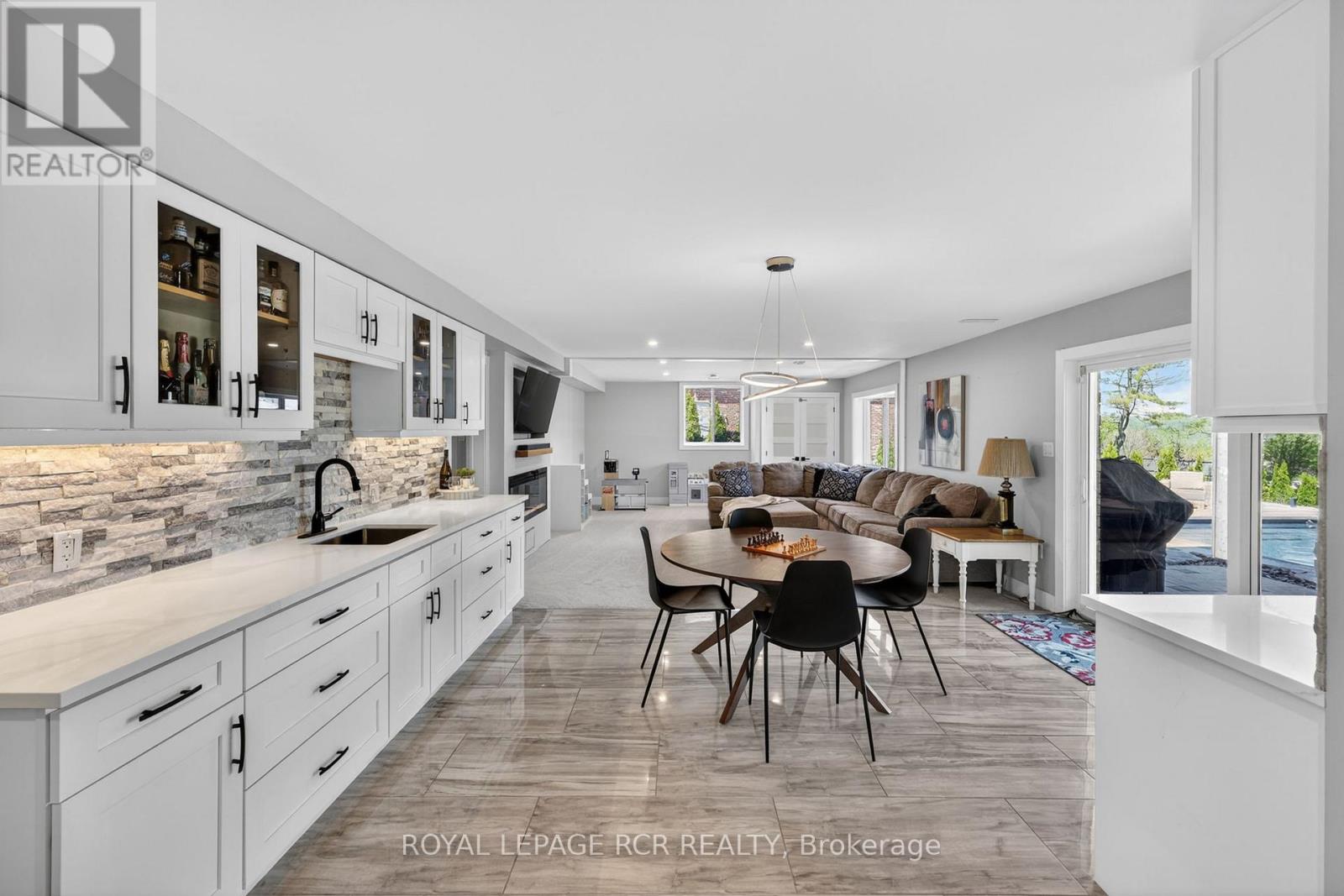 78 GLENHURON DRIVE - 21