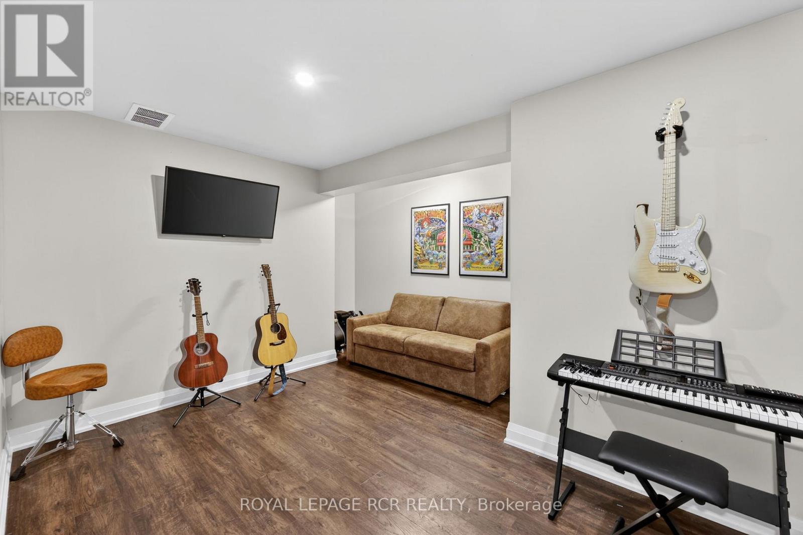 78 GLENHURON DRIVE - 25