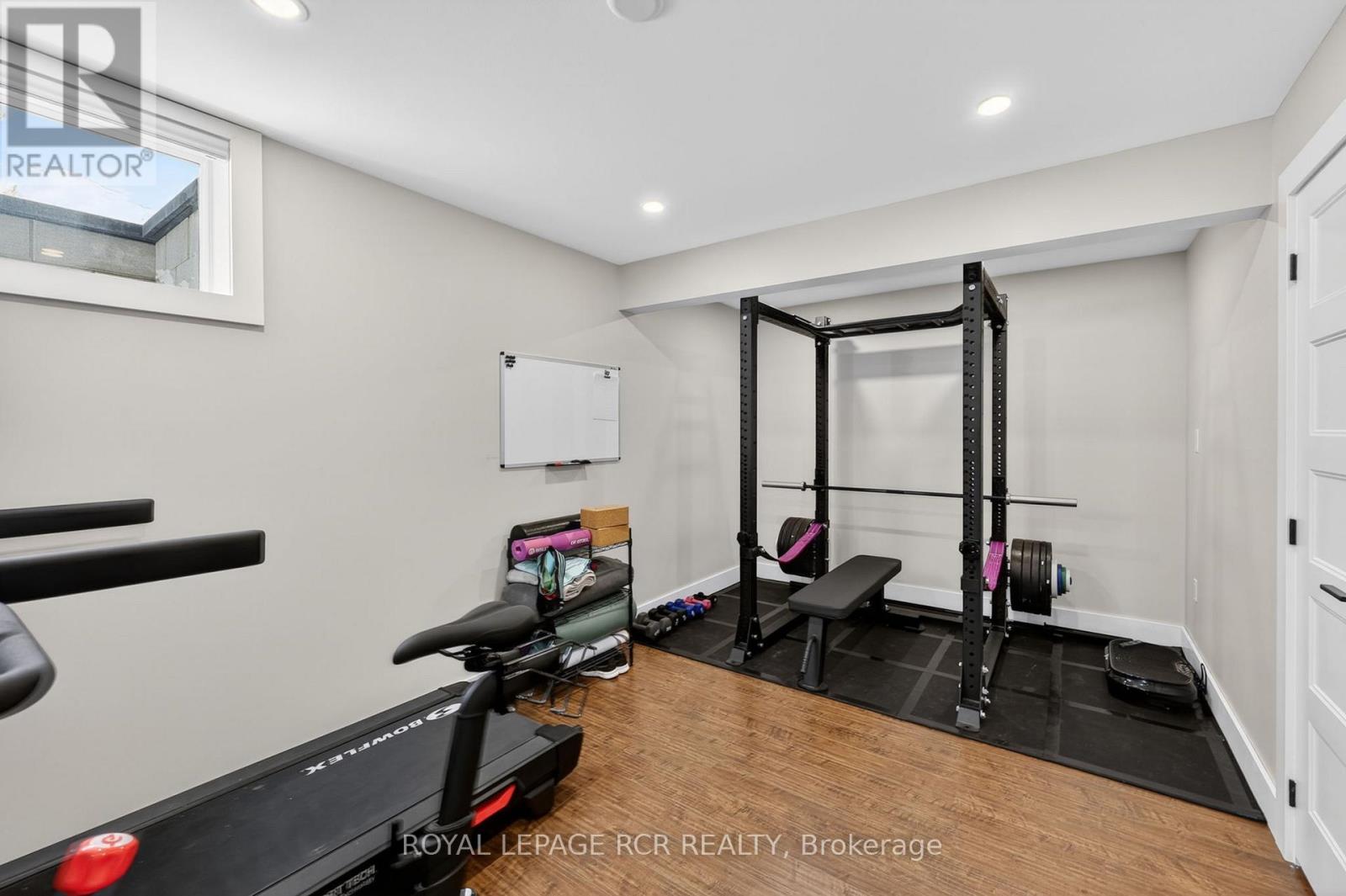 78 GLENHURON DRIVE - 27