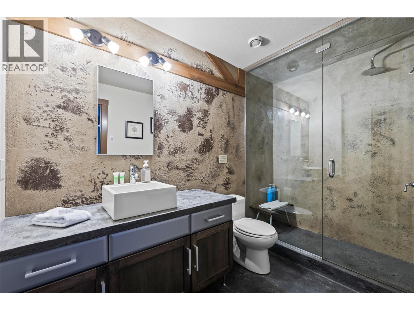 #101 5085 Snowbird Way - 19