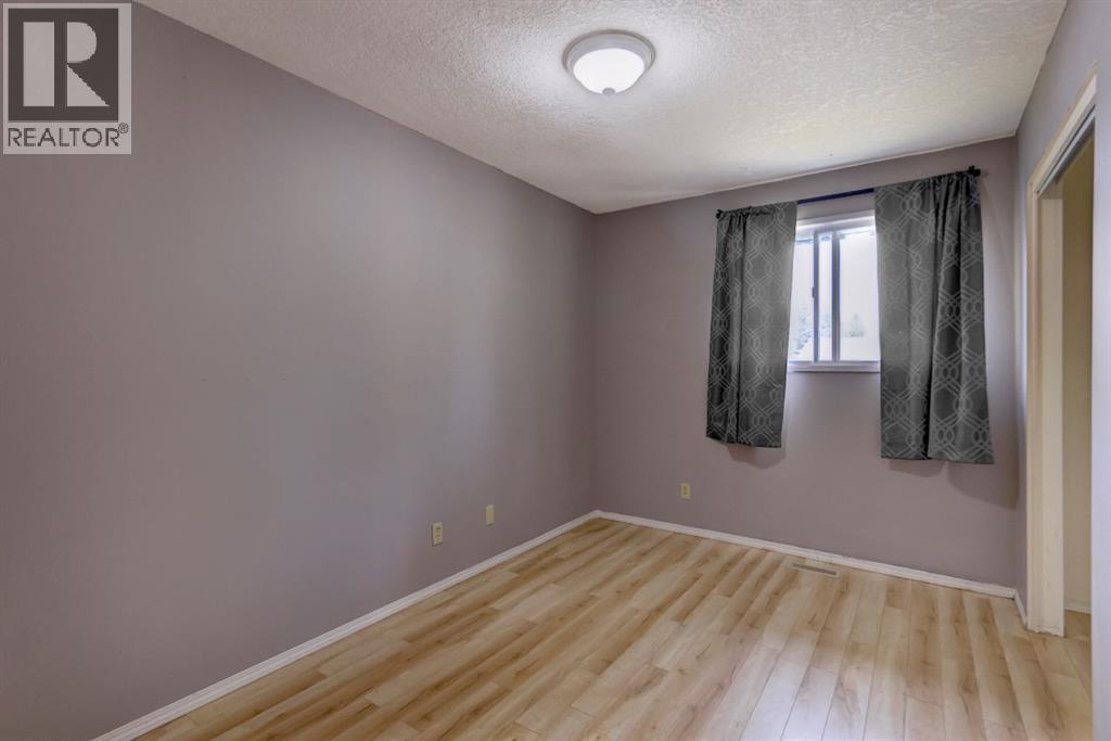 423 Queen Anne Way SE — photo 10