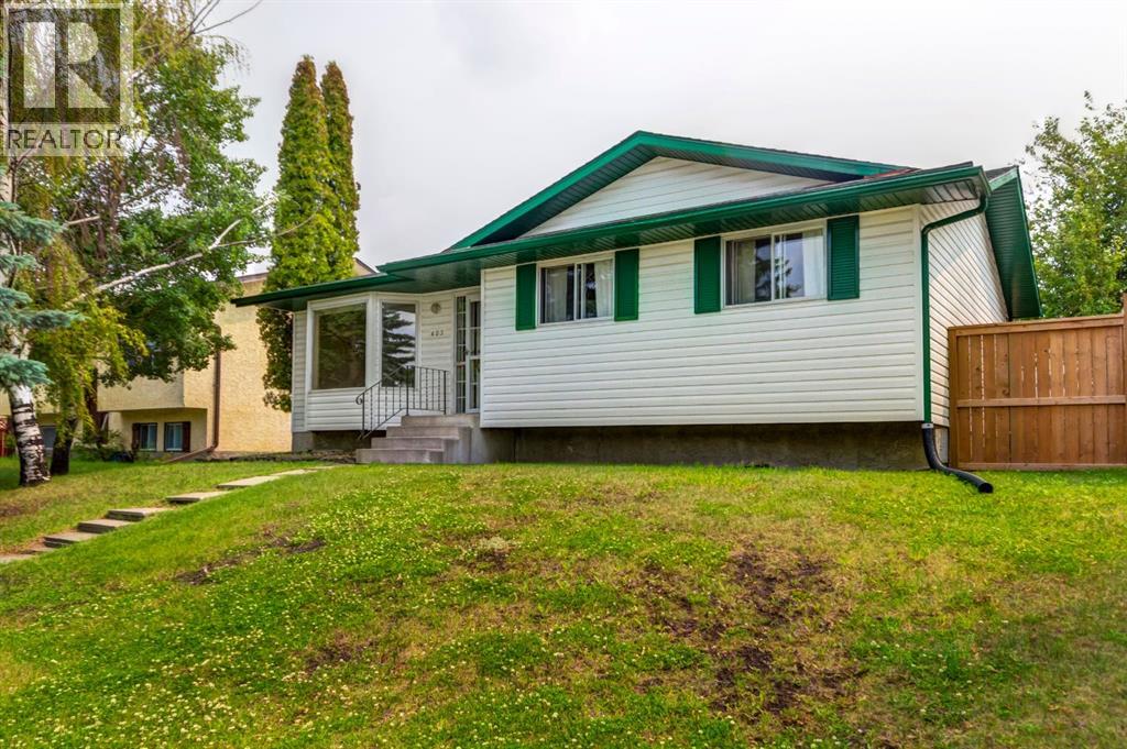 423 Queen Anne Way SE - photo 2