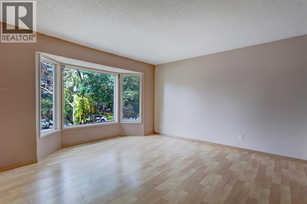 423 Queen Anne Way SE - photo 5
