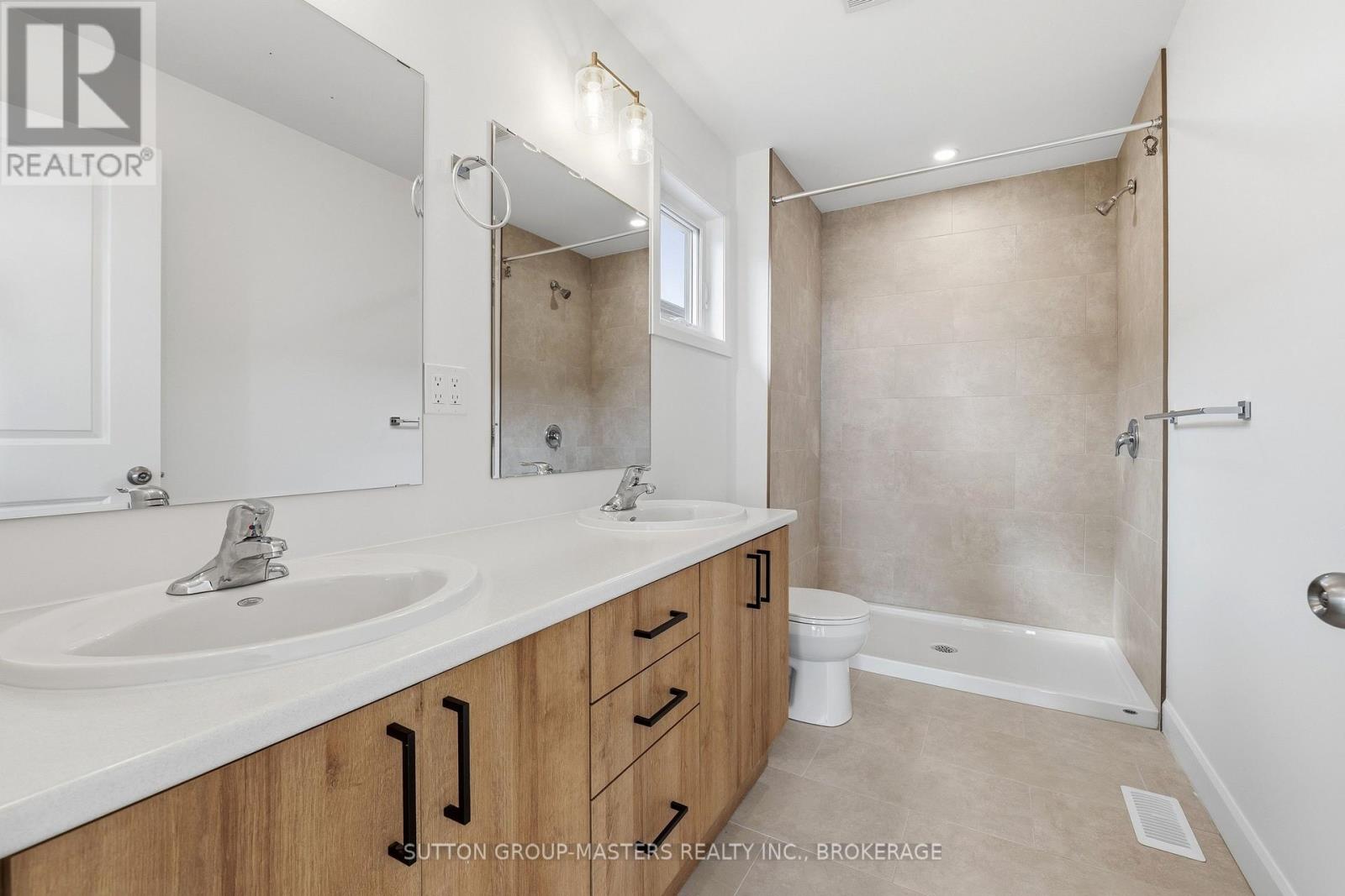 218 SUPERIOR DRIVE - 23
