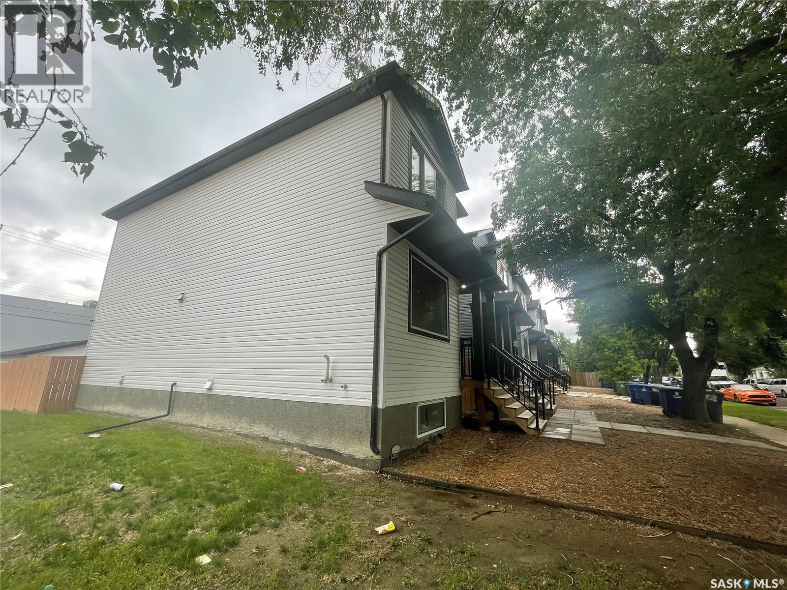 1530 B AVENUE N - 8