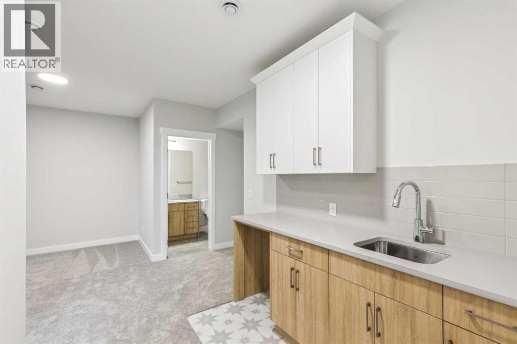 73 Southborough Square - 25