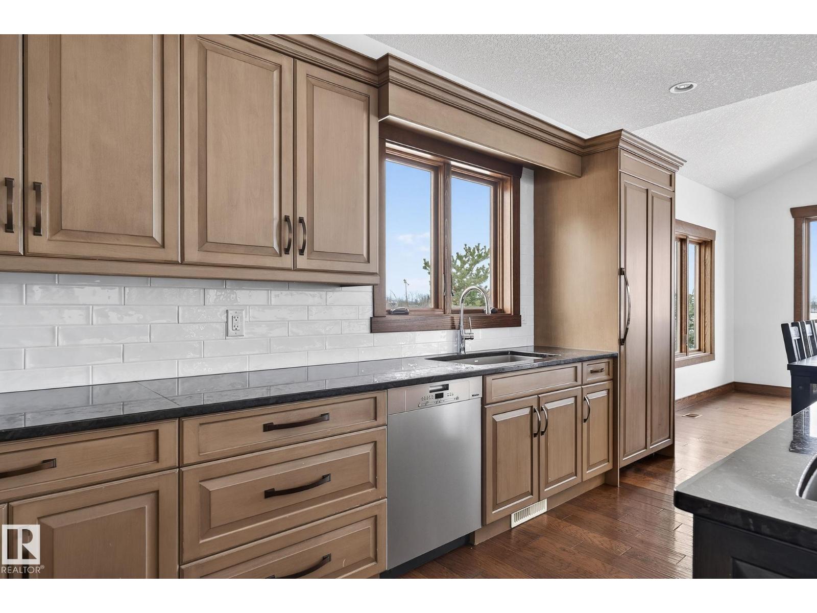 56229 RGE ROAD 242 - 13