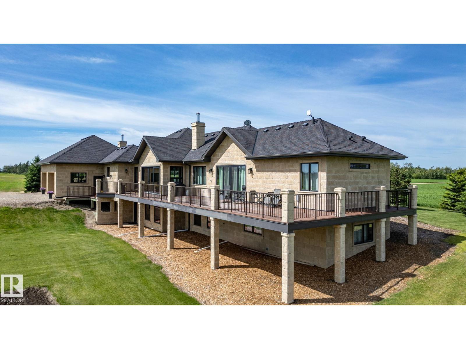 56229 RGE ROAD 242 - 52