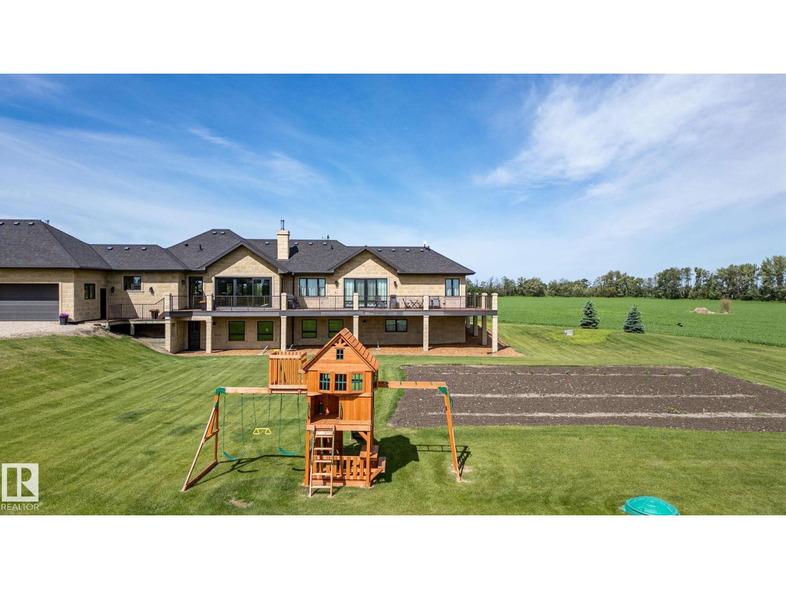 56229 RGE ROAD 242 - 54
