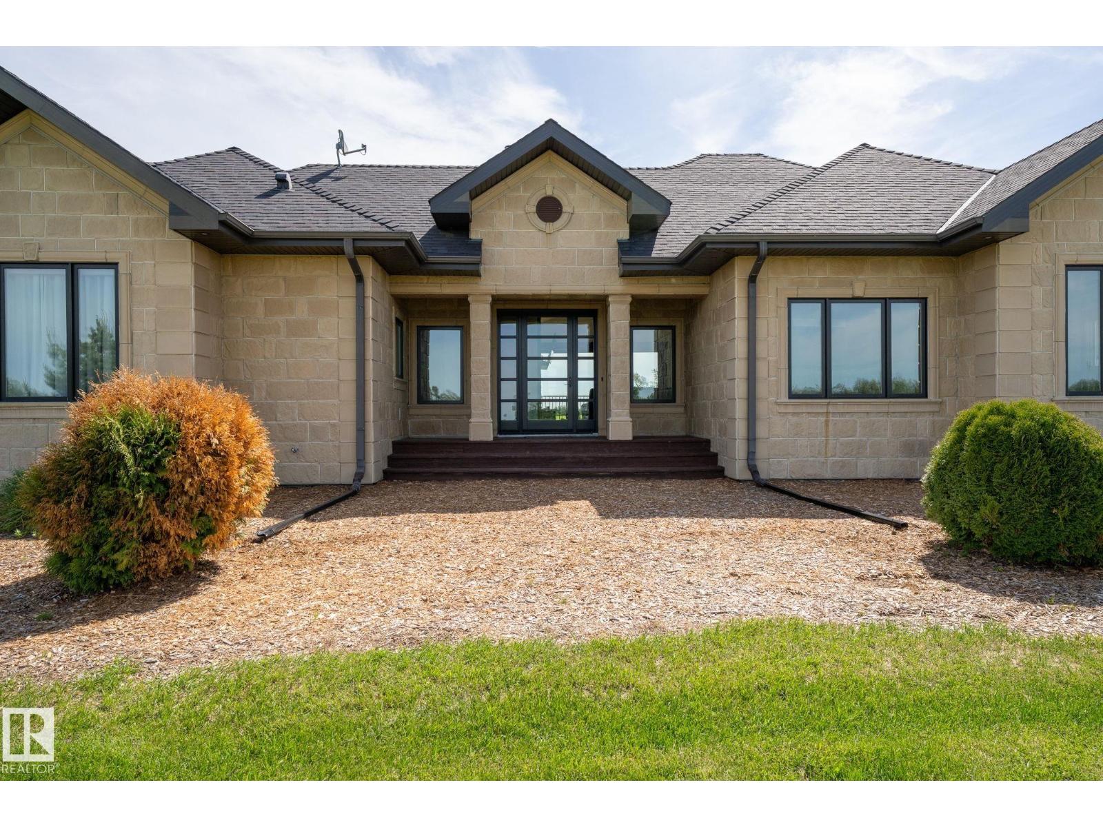 56229 RGE ROAD 242 - 70