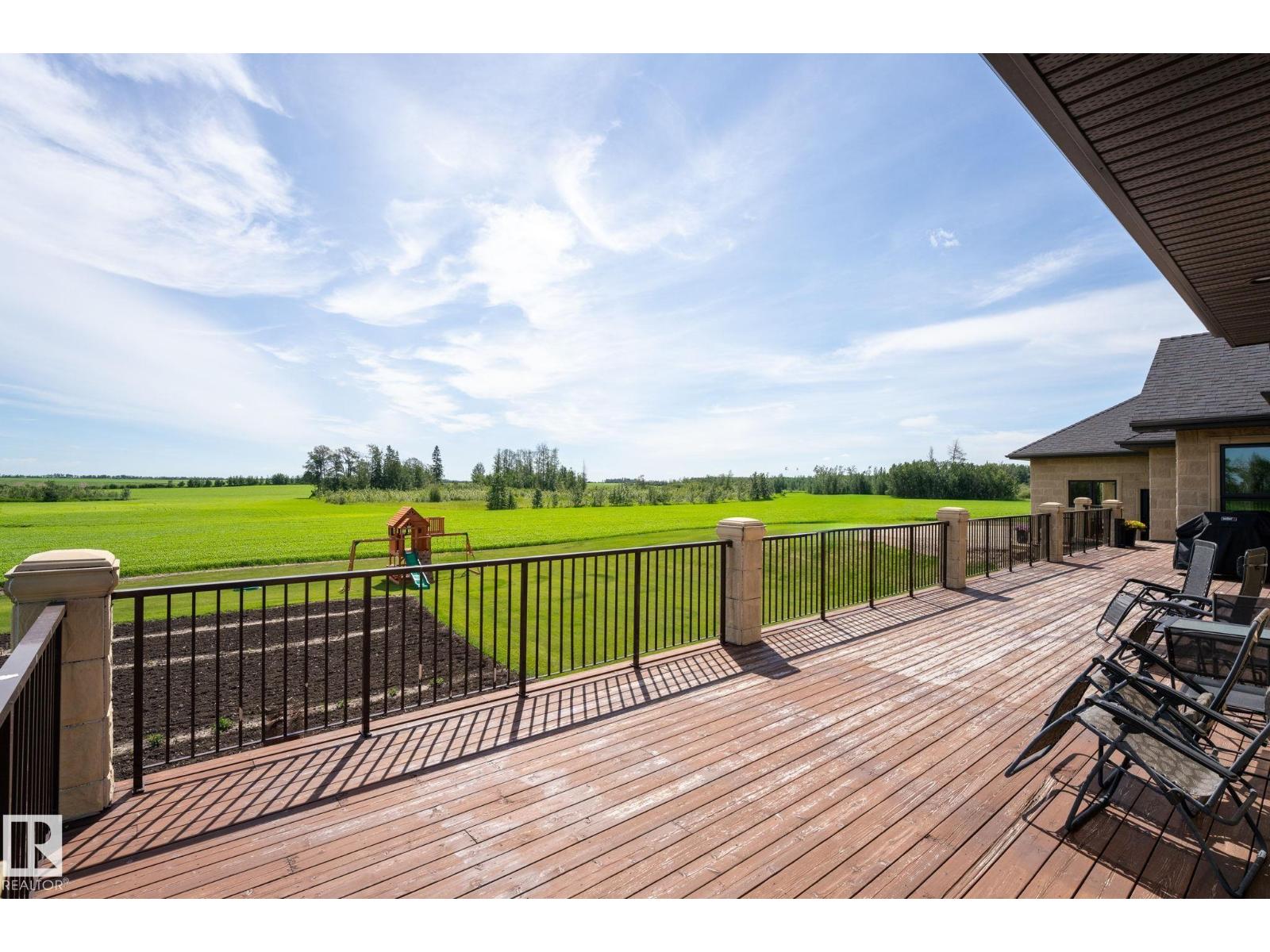 56229 RGE ROAD 242 - 67