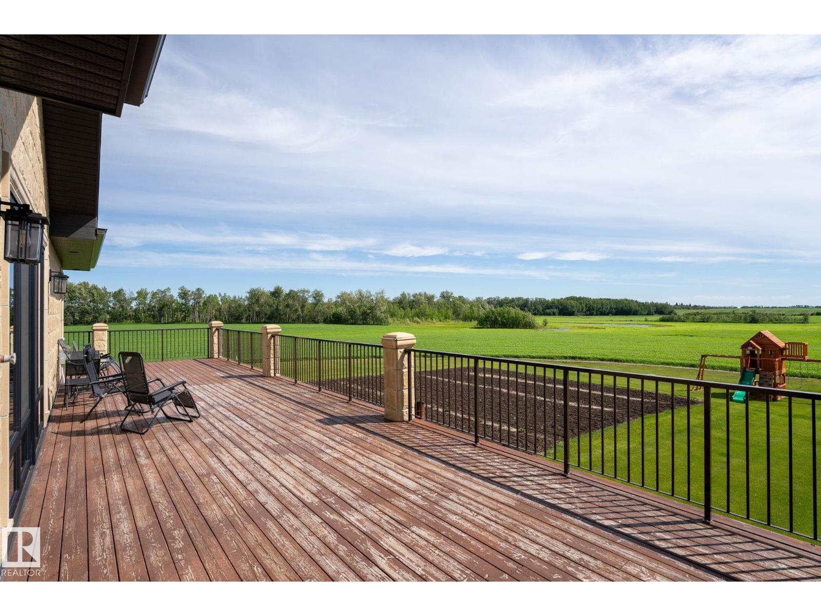 56229 RGE ROAD 242 - 66