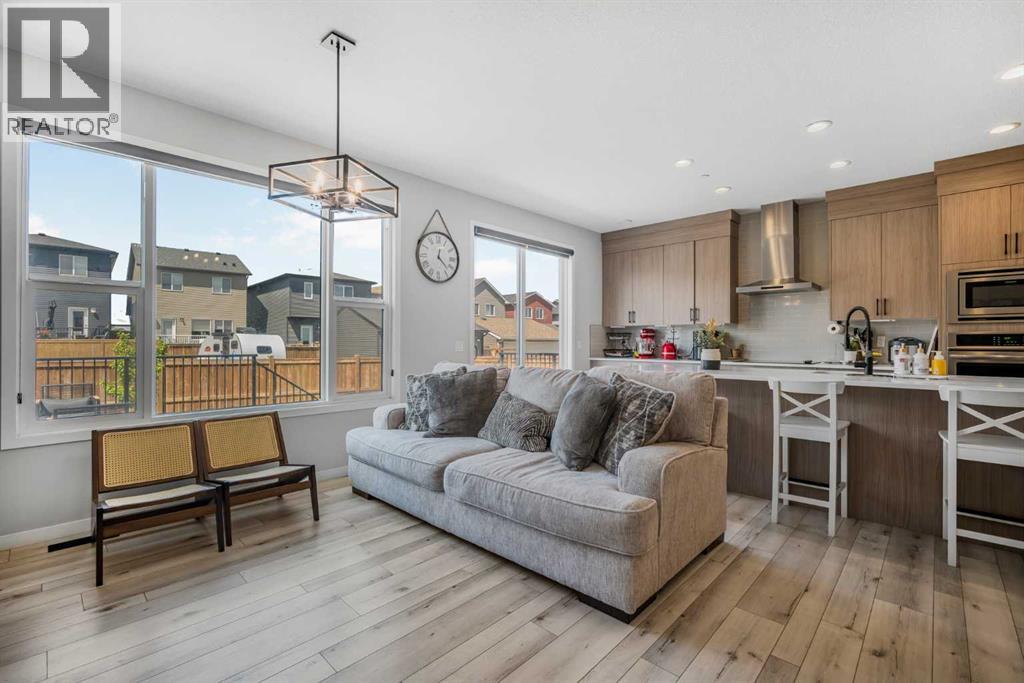 35 Howse Manor NE - 26