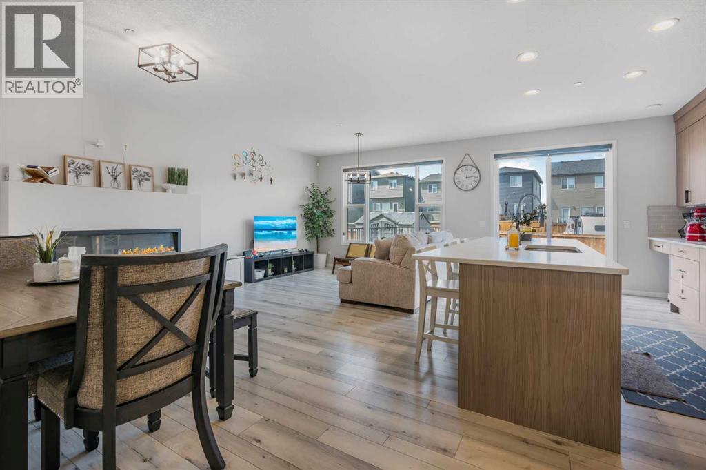 35 Howse Manor NE - 12