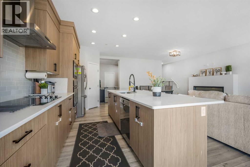 35 Howse Manor NE - 15