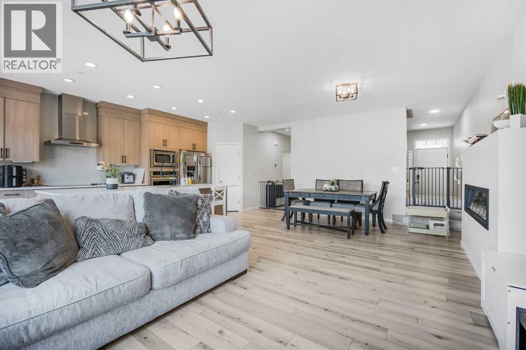 35 Howse Manor NE - 21