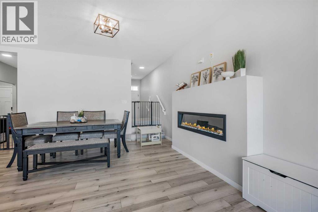 35 Howse Manor NE - 22