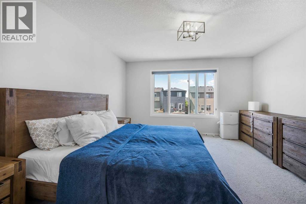 35 Howse Manor NE - 47