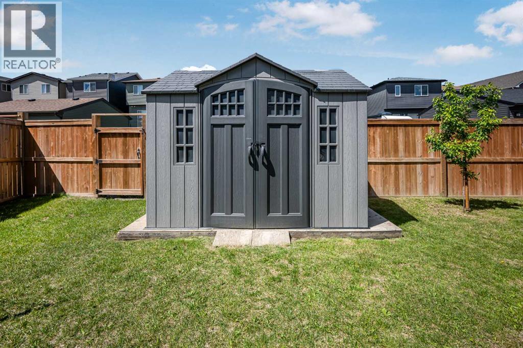 35 Howse Manor NE - 33