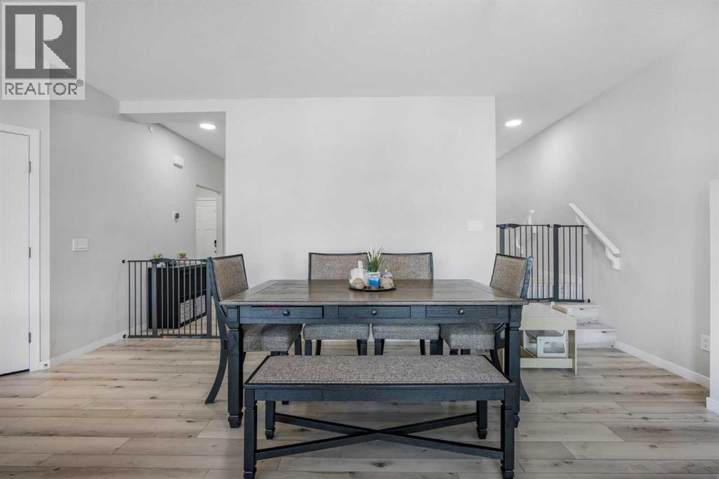 35 Howse Manor NE - 28