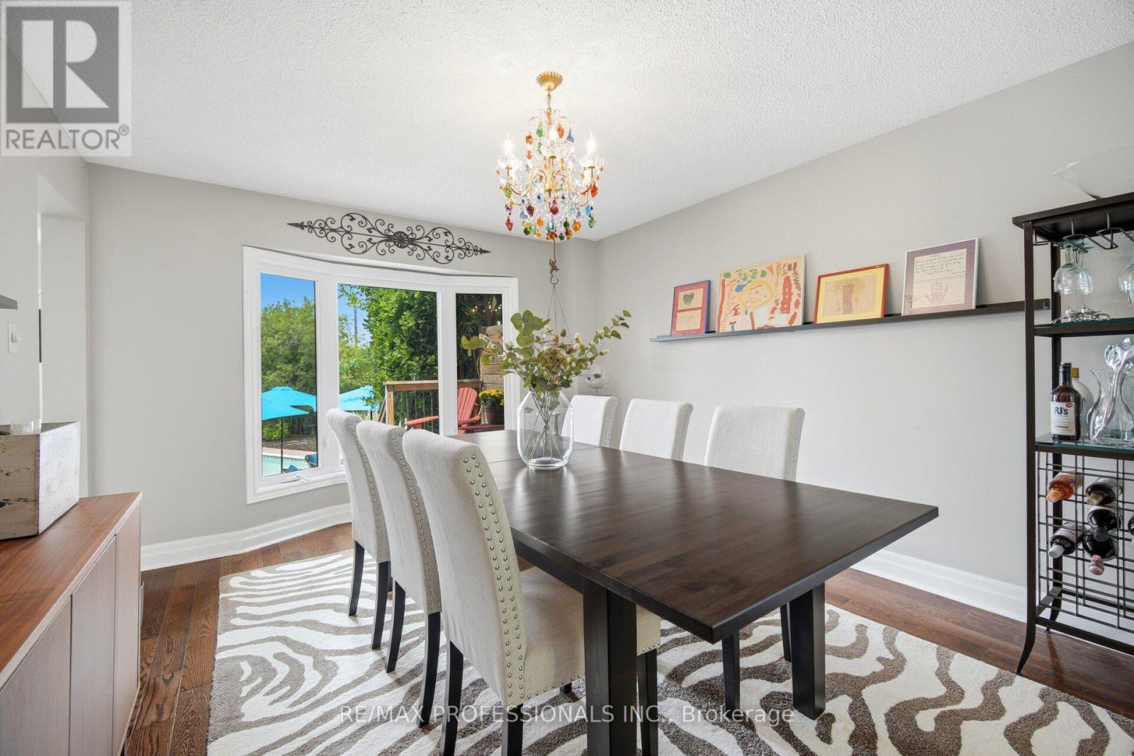 18 KINGFISHER COURT - 12