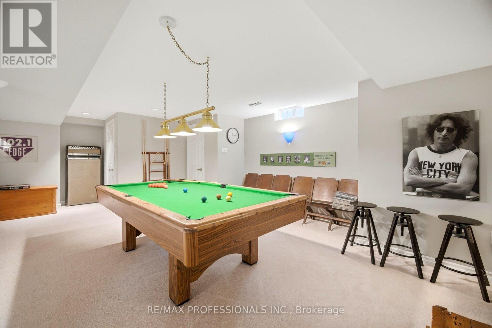 18 KINGFISHER COURT - 39