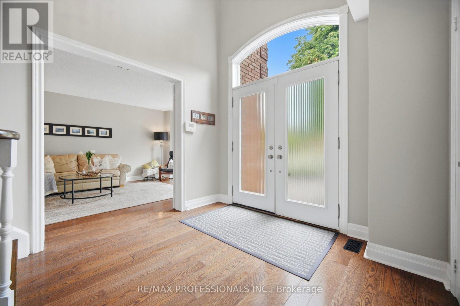 18 KINGFISHER COURT - 5