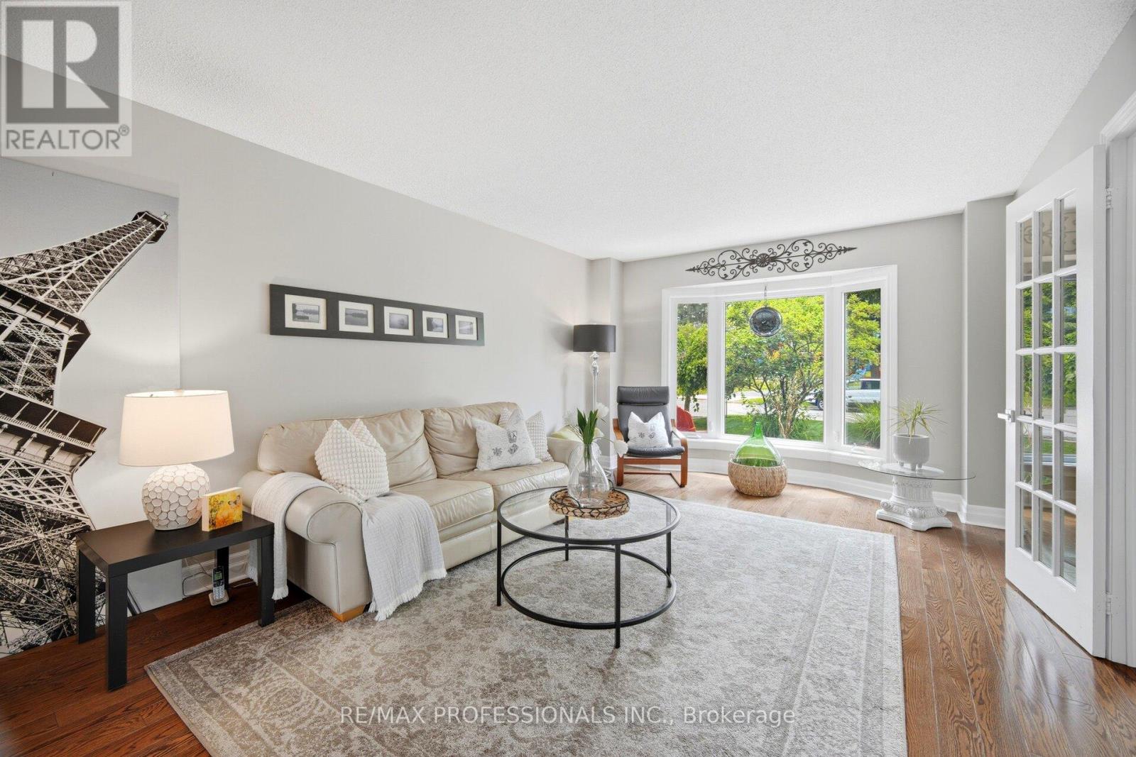 18 KINGFISHER COURT - 8