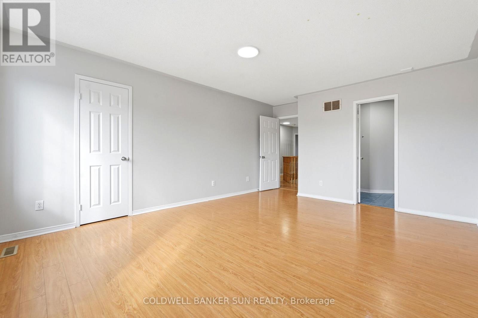 67 TUFTON CRESCENT - 22
