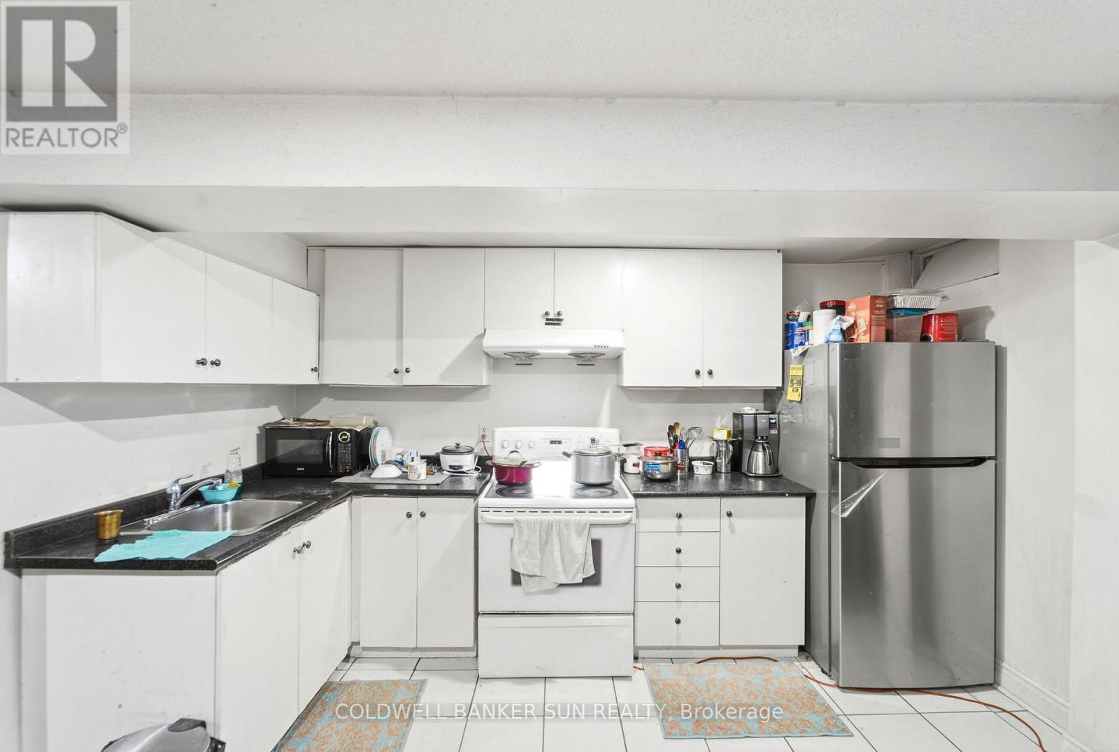 67 TUFTON CRESCENT - 35
