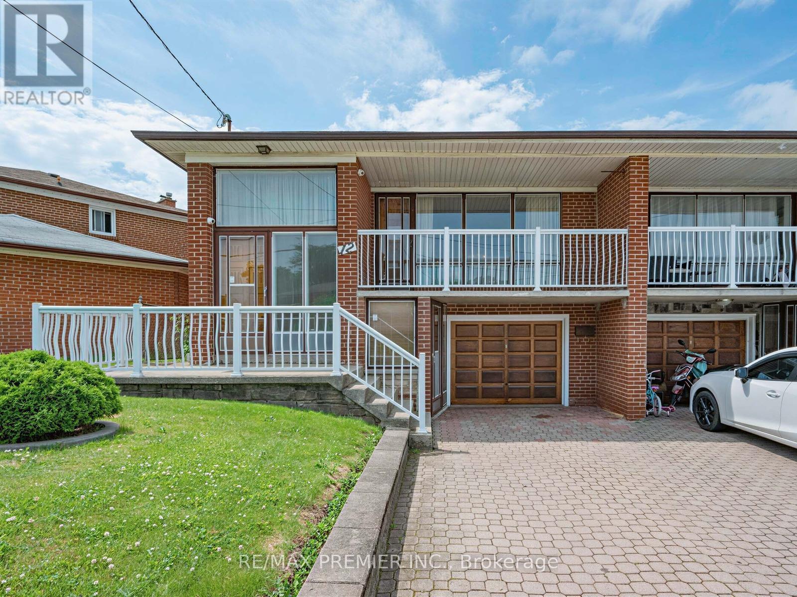 12 GOLDCREST BOULEVARD - 1