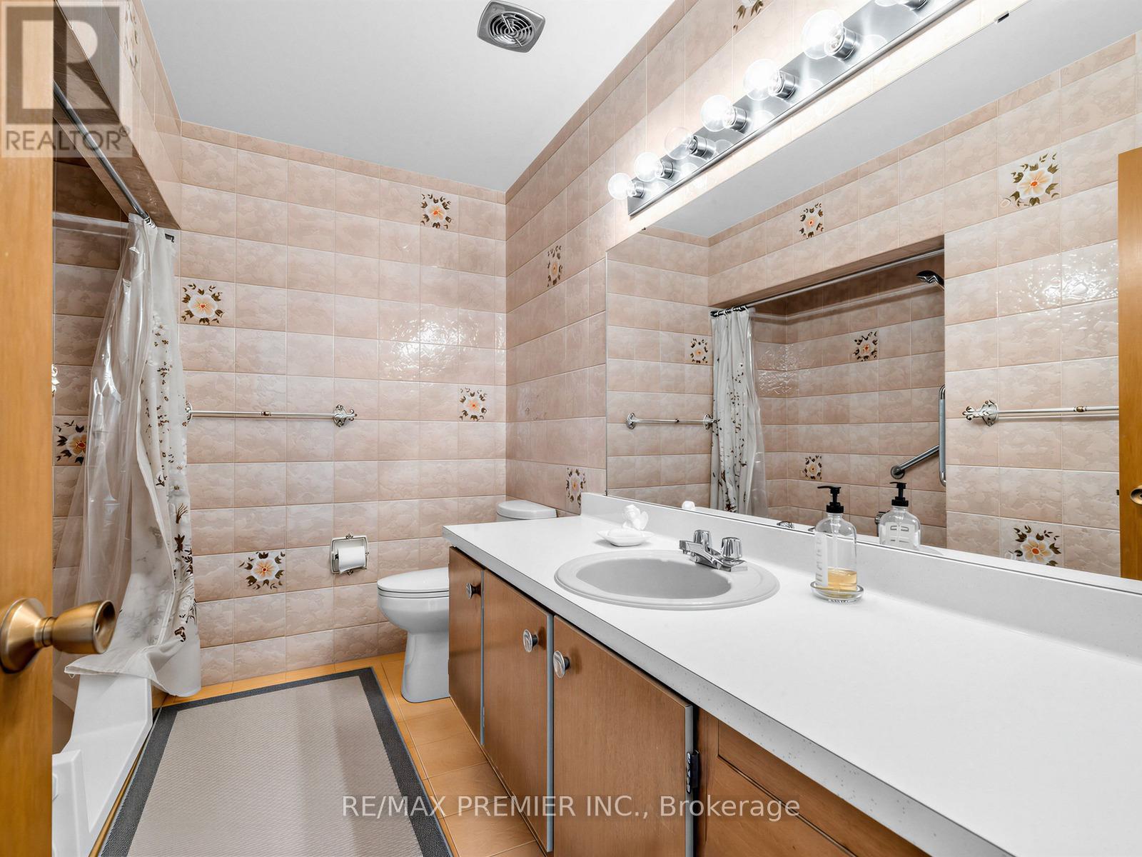 12 GOLDCREST BOULEVARD - 11