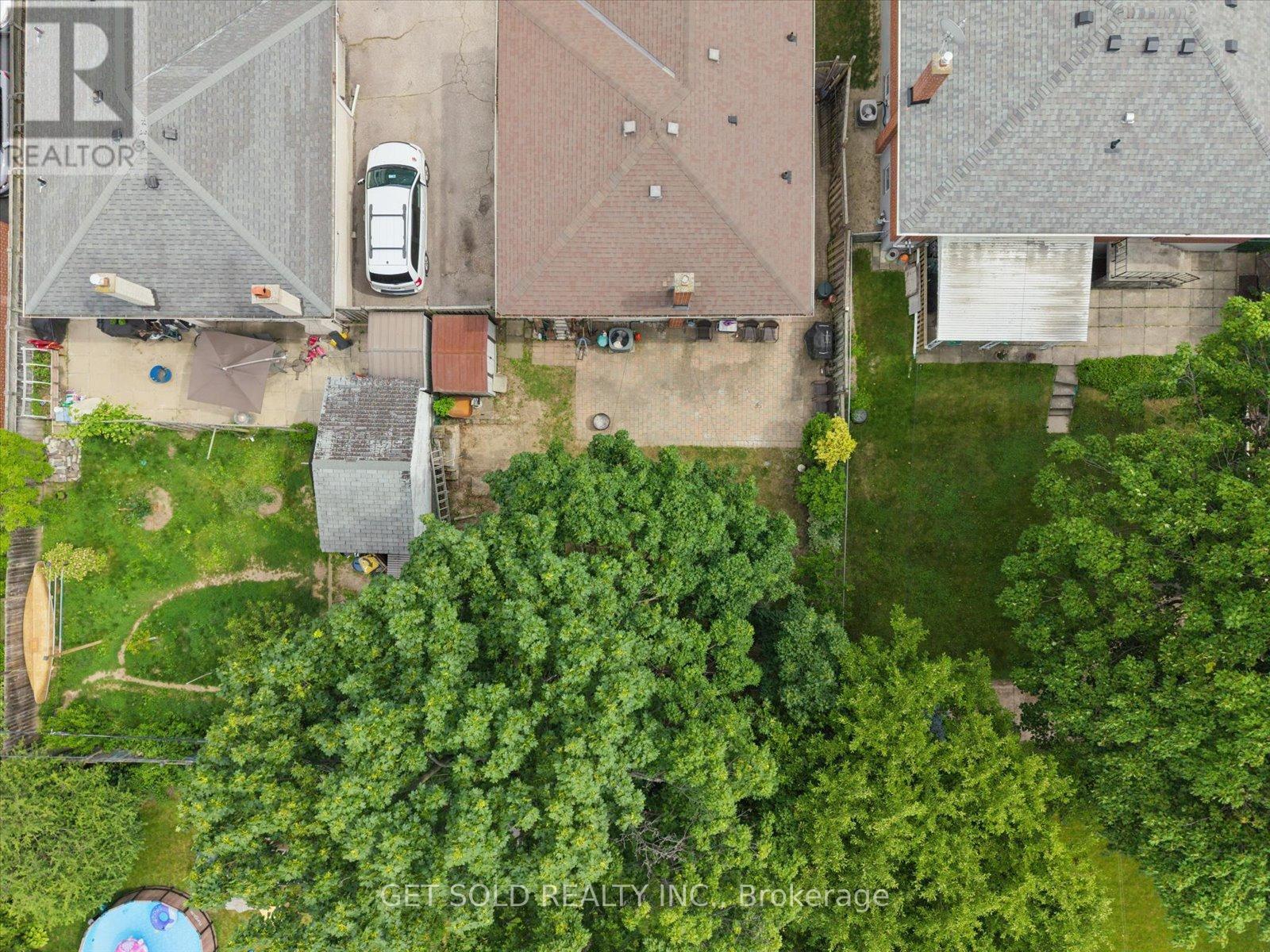 32 CHECKENDON DRIVE - 41