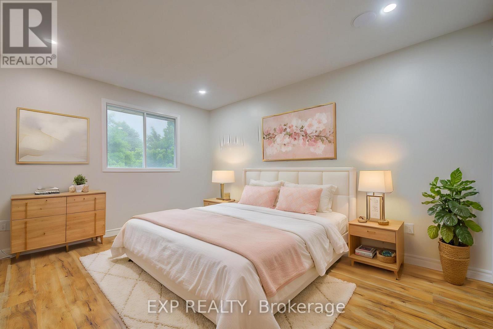 379 VERONICA DRIVE - 18