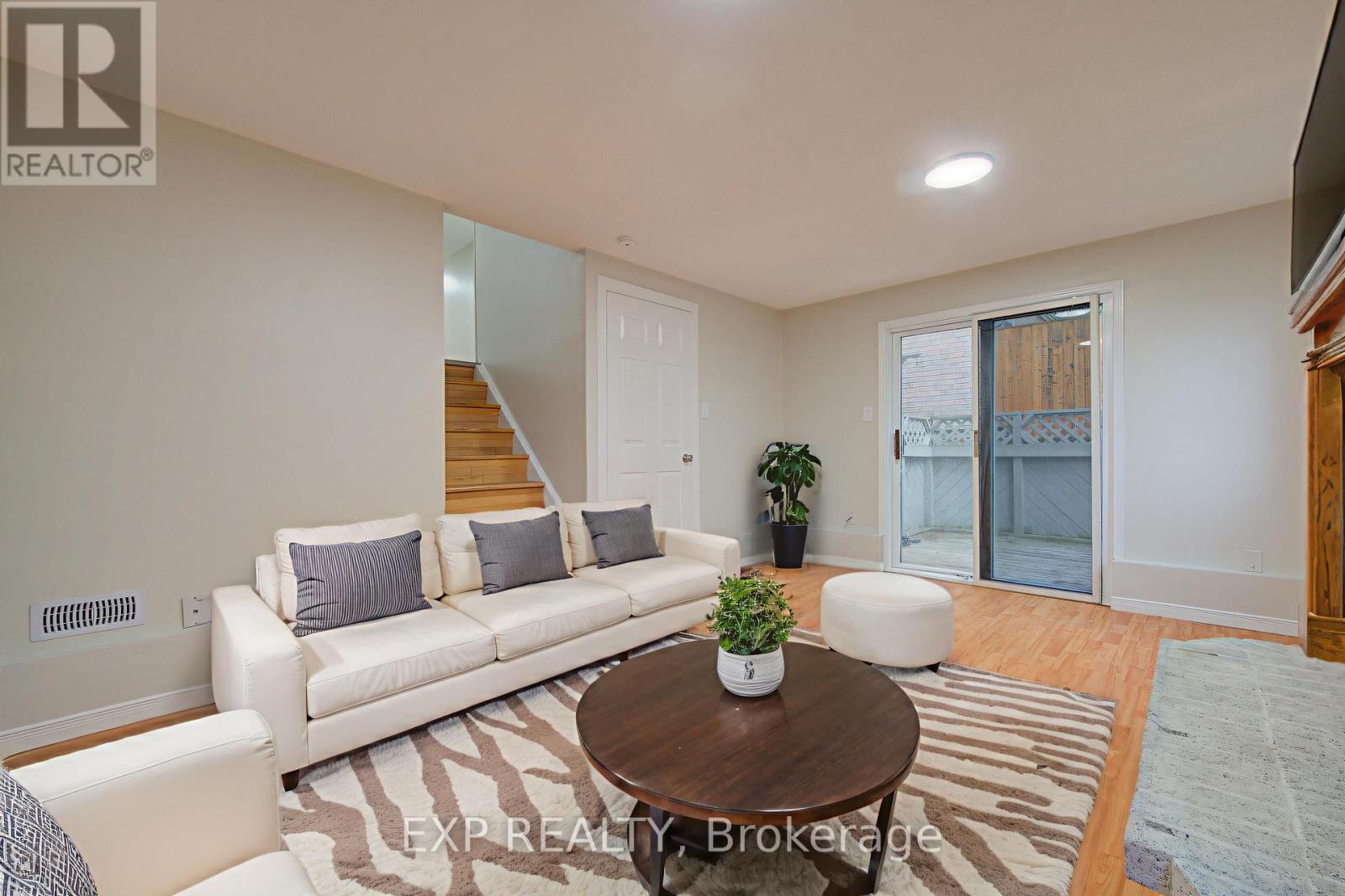 379 VERONICA DRIVE - 21