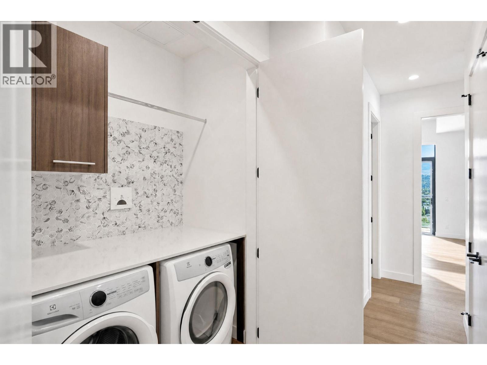 #PH5 3700 Capozzi Road - 25