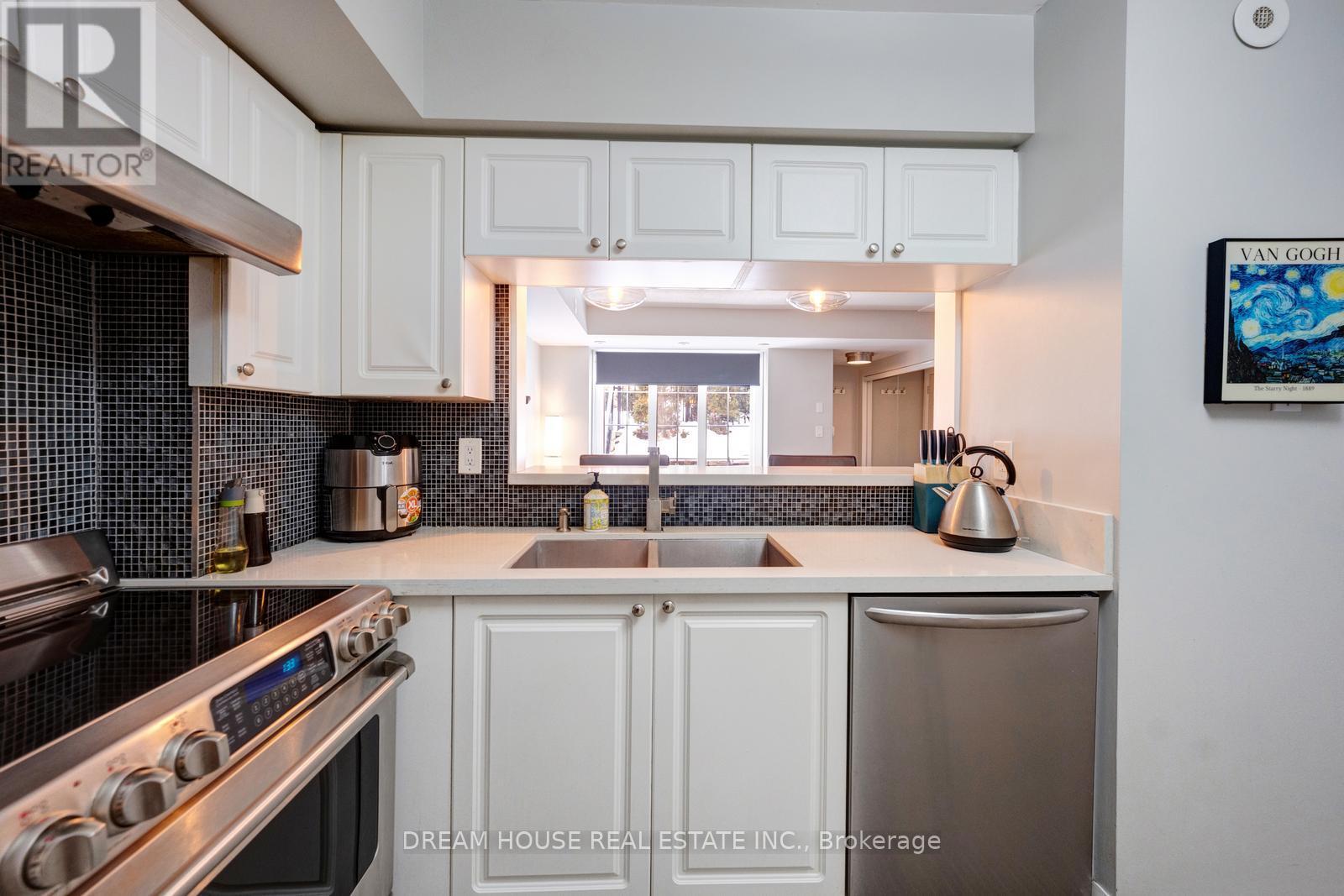 #1008 5 EVERSON DRIVE - 8