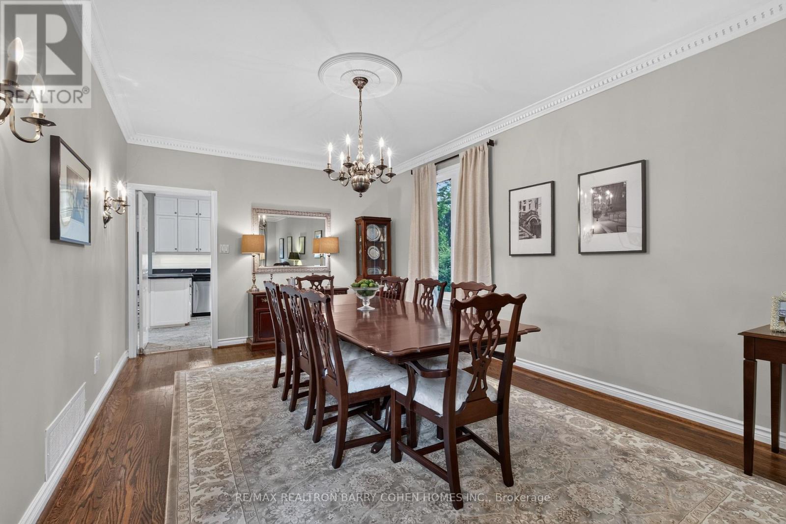 110 UPPER CANADA DRIVE - 6